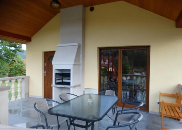 Przy Zalewie Holiday home *